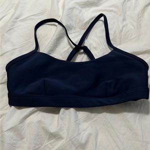 Alo Yoga airlift intrigue bra size XS